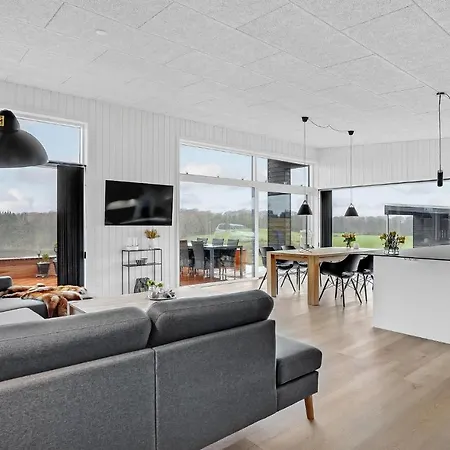 3 Bedroom Awesome In Hébergement de vacances