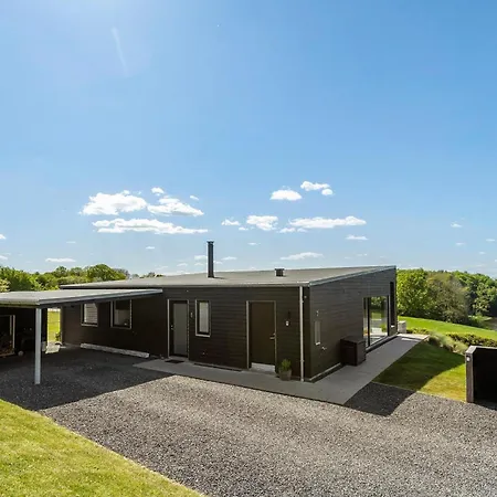 3 Bedroom Awesome In Åbenrå